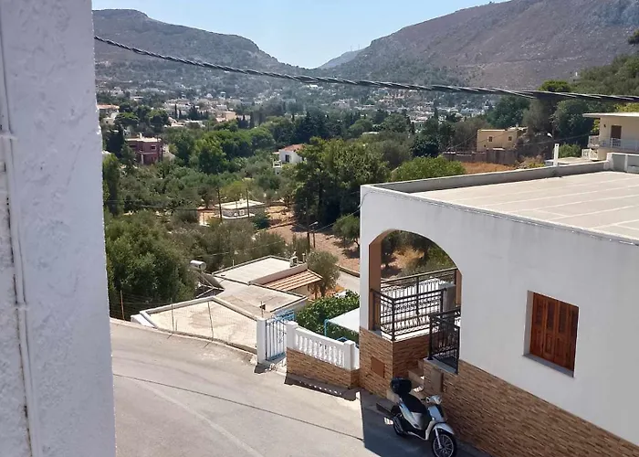 Cleios And Studios, Kalymnos 85200