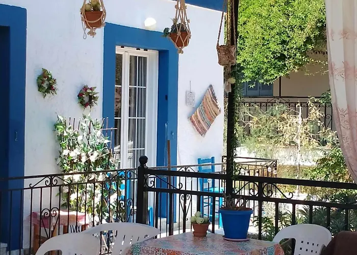 Апартаменты Cleios And Studios, Kalymnos 85200
